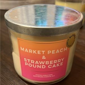 Bath and body works three wick